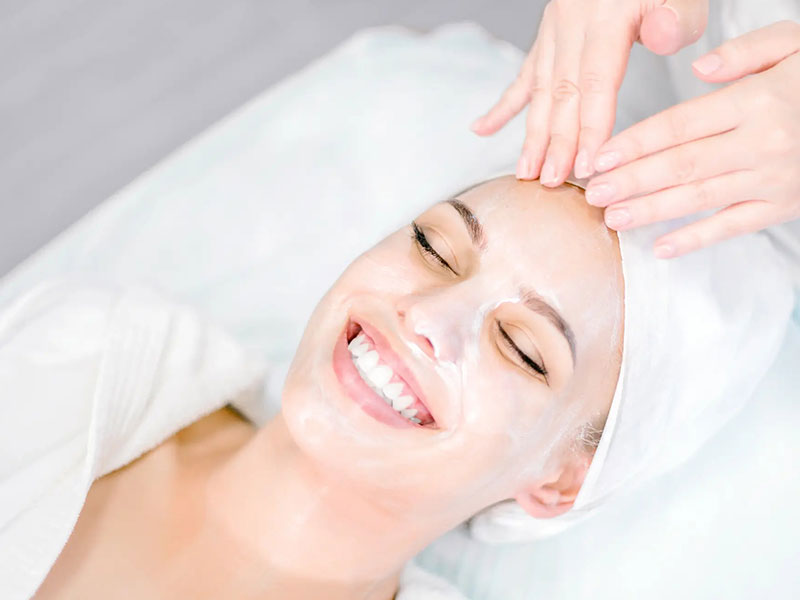 DiamondGlow Facials in Redmond